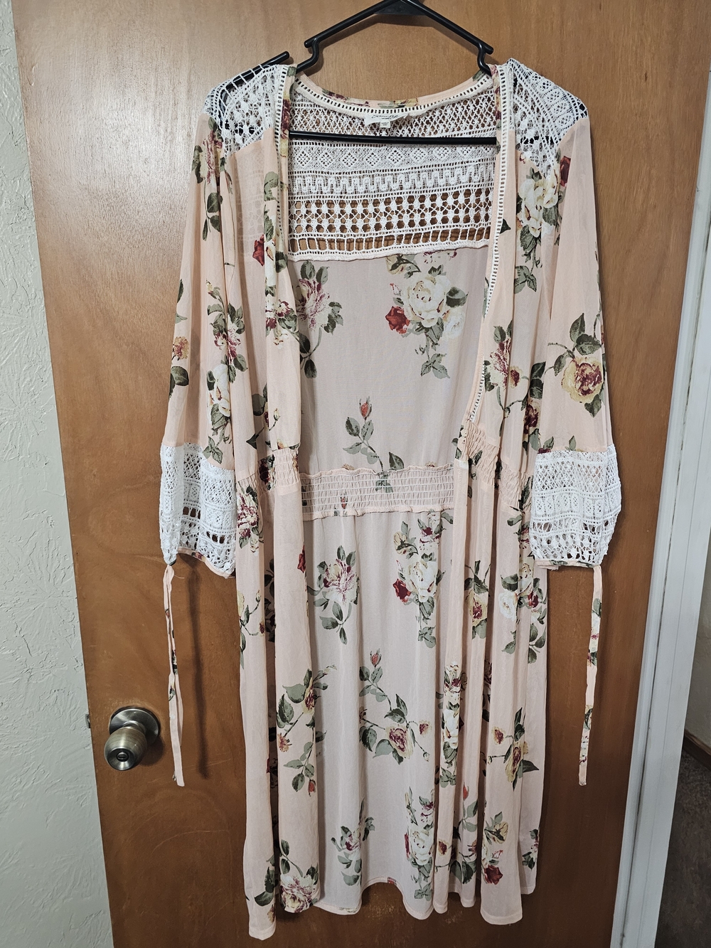 Siren Lily Peachy Pink Floral Crochet-Trim Cardigan